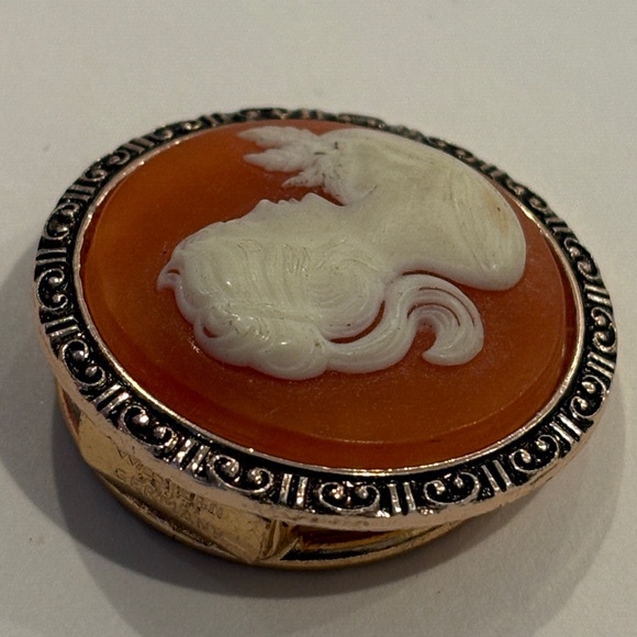 Vintage Western Germany Cameo Scarf Clip – 1" Round, Classical Lady Portrait - Picture 3 of 7